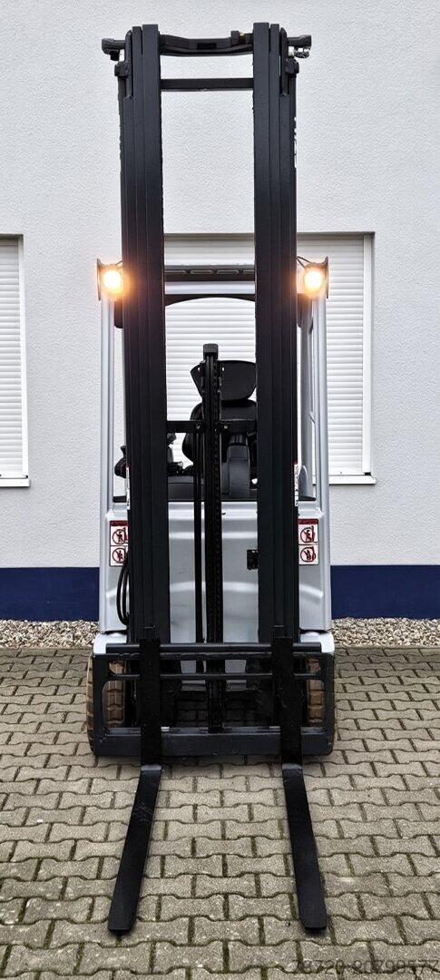 Carretilla elevadora eléctrica STILL RX 50-15